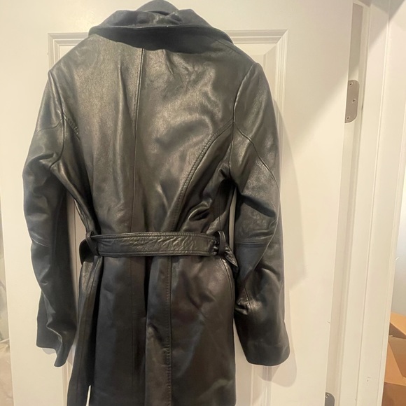 Black real leather woman’s coat - Picture 3 of 3